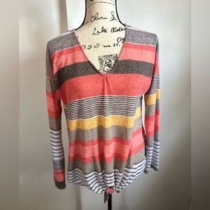 Twelve Months pullover‎